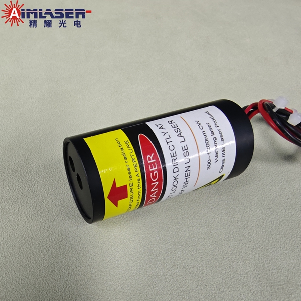 鮑威爾均勻線激光